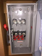 SIEMENS HF363 Electrical Equipment, Circuit Breakers | New England Industrial Machinery (2)