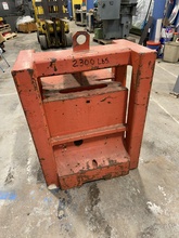 FORKLIFT COUNTERWEIGHT n/a Forklift Trucks | New England Industrial Machinery (4)